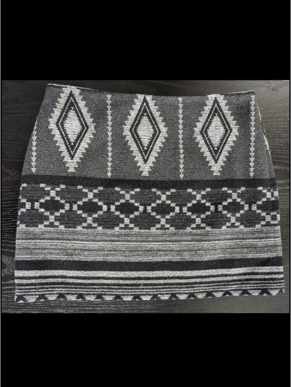 Vintage Kenar Y2K Skirt 10 Southwestern Geometric Wool Knit Mini Gray Black